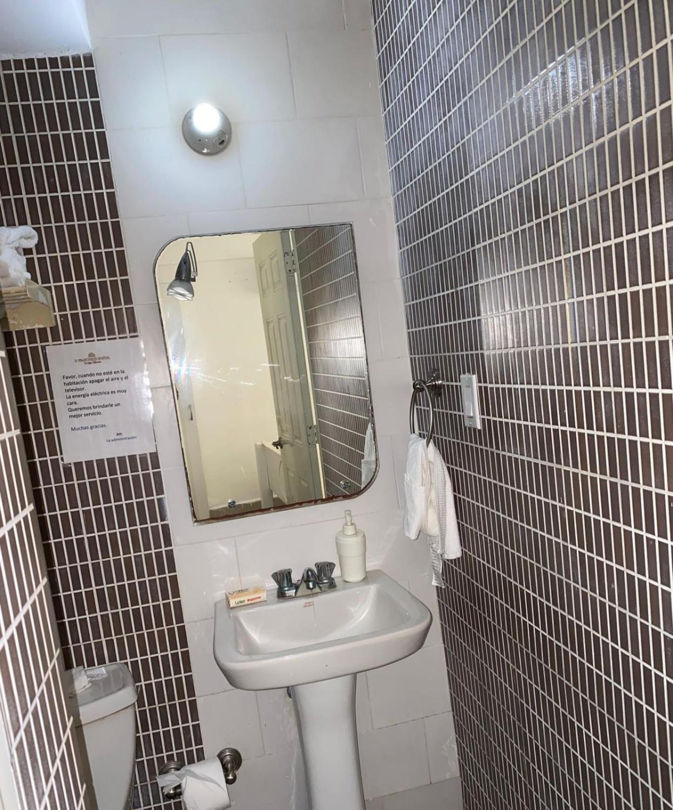 D' Franchesis Hostal خوان دوليو المظهر الخارجي الصورة