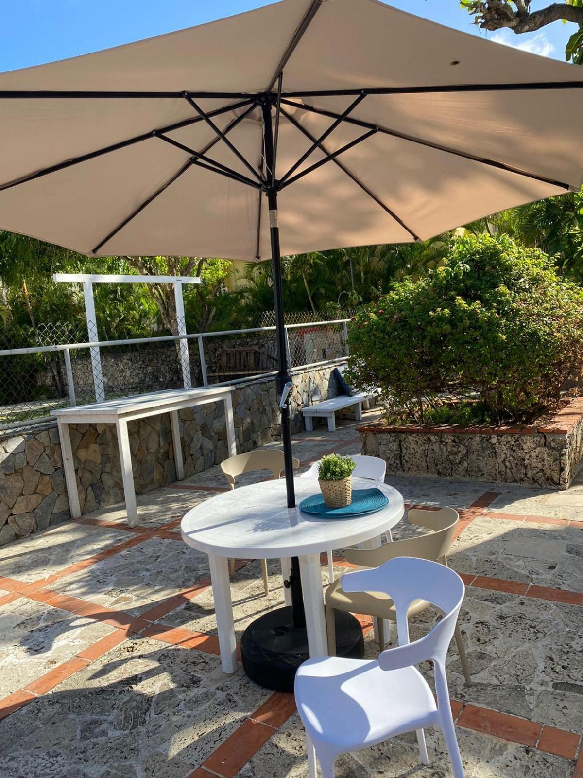 D' Franchesis Hostal خوان دوليو المظهر الخارجي الصورة